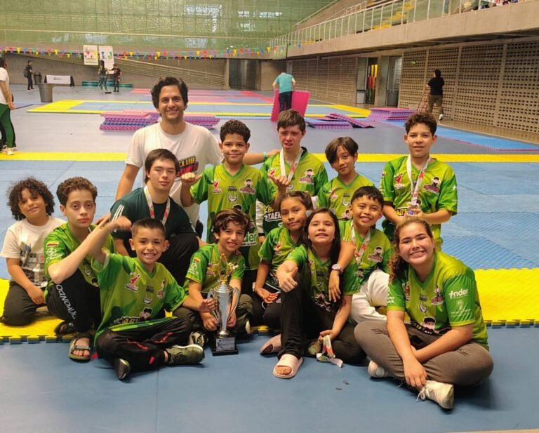 🏆 Camaleones TKD gana el primer lugar por equipos en el Festival de Festivales Los Paisitas 2025